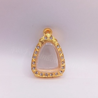 กรอบพระชุบทอง ปิดตา [ กว้าง2.0*สูง2.5cm(ขนาดจอกระจก) ]