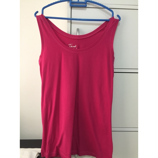 Used เสื้อกล้าม Giodano size L