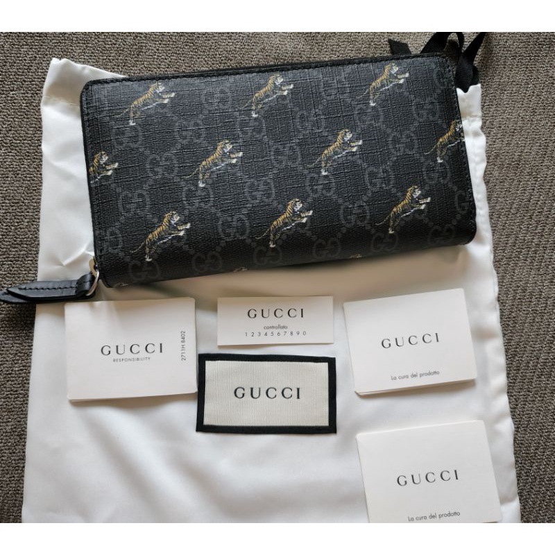 กระเป๋าสตางค์gucci แท้ ใบยาว ลายเสือ มีถุงผ้า card