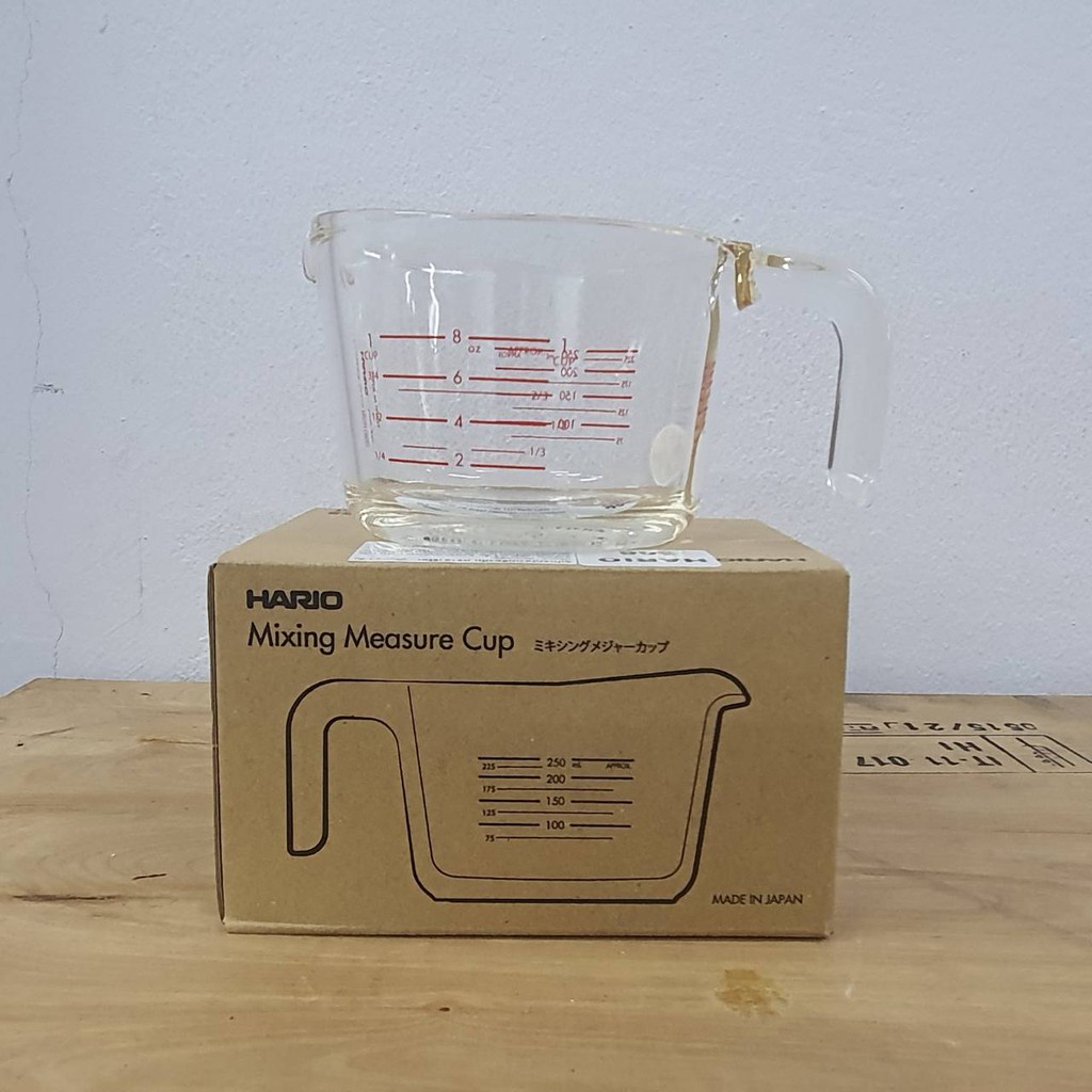 Hario แก้วตวง ถ้วยตวง ขนาด 8 oz. HARIO(266) Mixing Neasuring Cup 8 Oz. / MMC-250