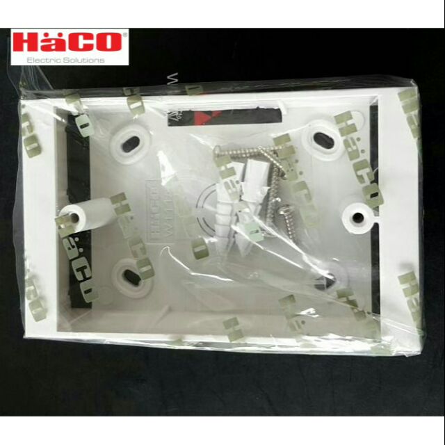 Haco กล่องลอย บล็อคลอย รุ่น TJ-W111A  ใช้คู่กับ เต้ารับคู่มีสวิตซ์คุม (TJ-W616UV2S)