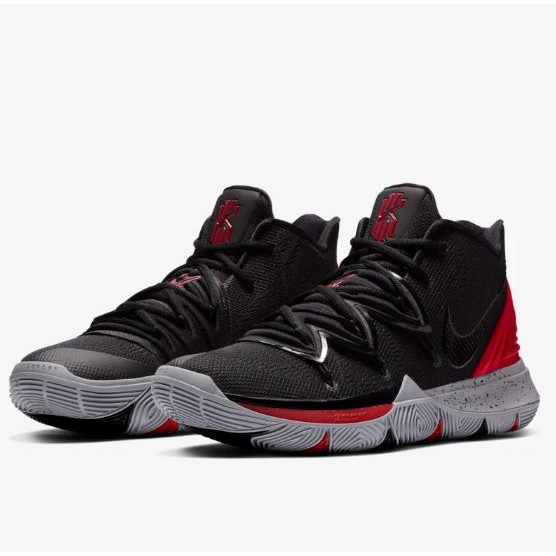 kyrie 5 sneakers tr