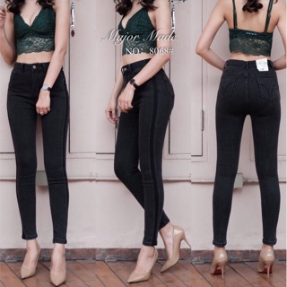 กางเกงยีนส์ขายาว ZARA ทรง skinny ผ้ายีนส์ยืดเนื้อหนา ฟอกสีสวย แนวเซอร์ๆ แต่งแถบข้างเพิ่มความเพรียวให้ขาดูเรียวไปอีก