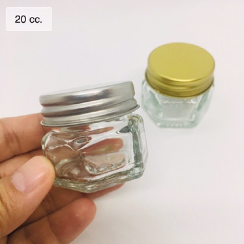 ขวดแก้วหกเหลี่ยม 20 กรัมพร้อมฝา