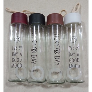 360ML ขวดน้ำใส แก้วน้ำใสพกพา ลาย Lucky Day Wonderful &amp; Every Day A Good Mood ขวดแก้วน้ำพกพา กระบอกน้ำ มีฝาปิด มีหูหิ้ว