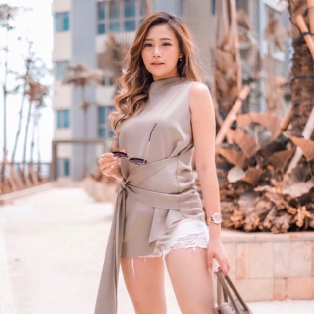 เสื้อเบลาส์ Elvee Elvee Kourtney สวยงาม