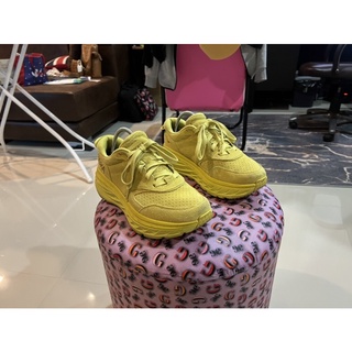 รองเท้า hoka Bonde L suede (limited edition ) ขนาด us 10 uk 9.5 เบอร์ 44 ยาว 280