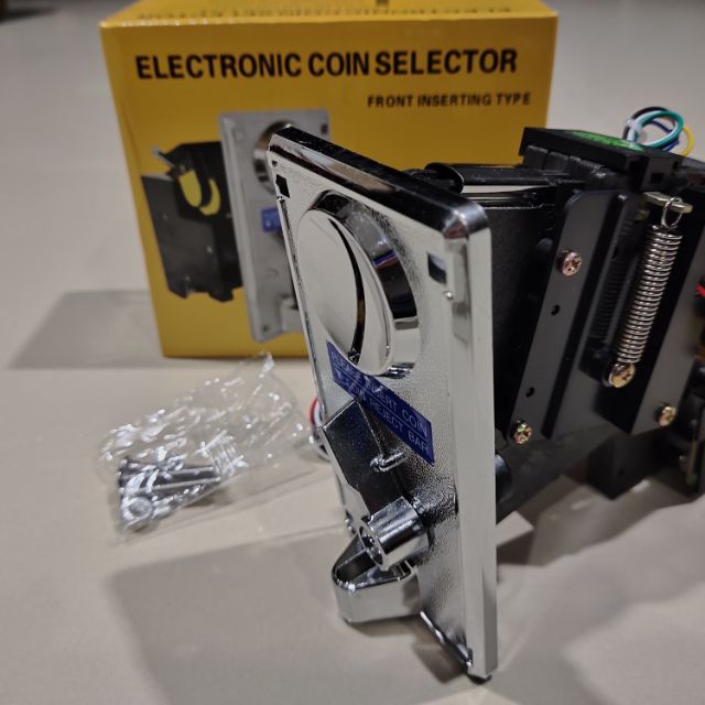 Slot หยอดเหรียญ(แม่แบบ) รองรับเหรียญ 1,2,5, และ 10 บาท ติดตั้งได้ง่าย ทนทาน