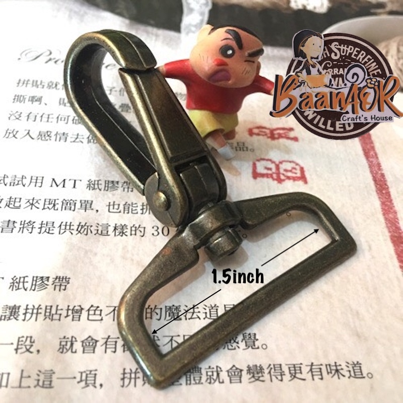 1.5 inch ห่วง คอหมา ตะขอ คอหมาเกี่ยว แบบมีข้อเหวี่ยง ขนาดยาว 60 มิล x ช่องร้อยสาย 1.5นิ้ว (นิ้วครึ่ง