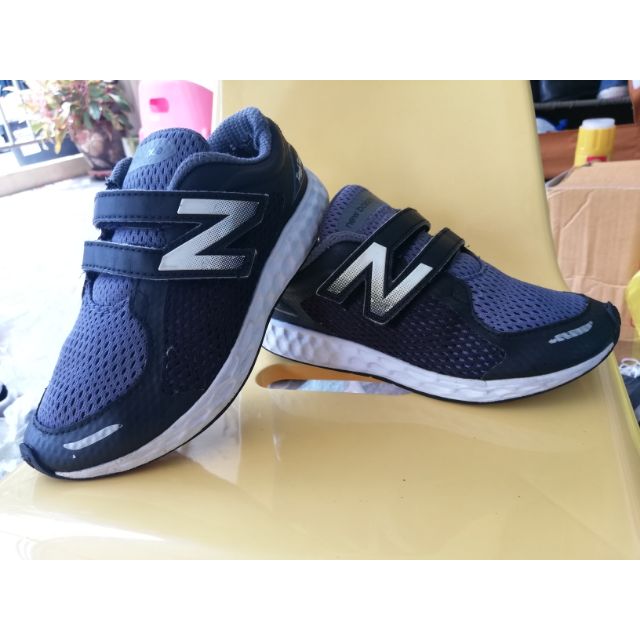 รองเท้ามือสอง​แท้ New​ Balance