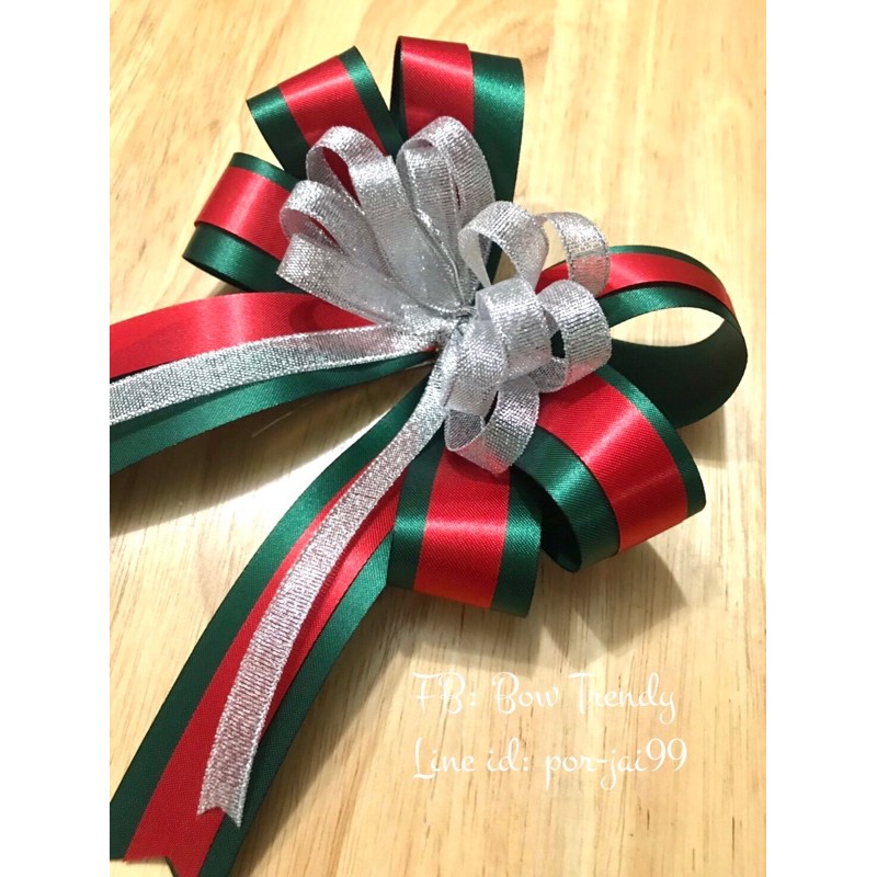 โบว์X’Mas/สีเขียวแดงเงิน/ติดกระเช้า/ของขวัญ/ขนาดใหญ่16*22cm/รุ่นเกสรเงิน