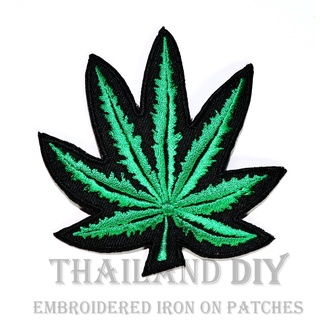 [ ตัวรีดติดเสื้อ ลาย ใบกัญชา รูปกัญชา เขียวสด เร็กเก ฮิปปี้  ] Reggae Ganja Patch งานปัก WOP DIY ตัวรีด เสื้อ อาร์ม เท่ๆ