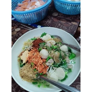 ก๋วยเตี๋ยวพวง ครบเครื่องพร้อมทาน 1พวงมี 5 ห่อ