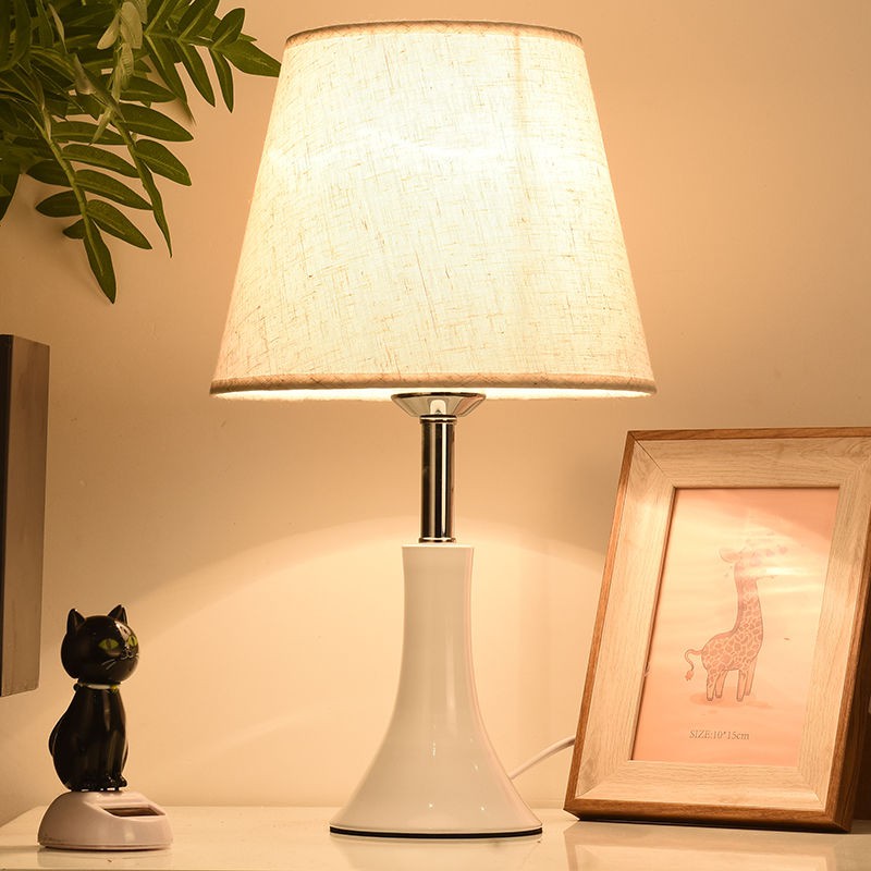 โคมไฟตั้งโต๊ะ Bedside Table Lamp Modern Simple Bedroom Study Room B&B ...