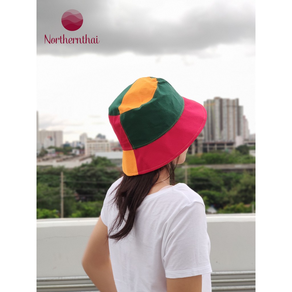 หมวกบักเก็ตราสต้า สีเขียวเหลืองแดง ผ้าต่อ วัสดุฝ้ายสไตล์วินเทจคุณภาพดี แฟชั่นเร็กเก้ อีสานเขียว สินค้าไทย Northernthaai