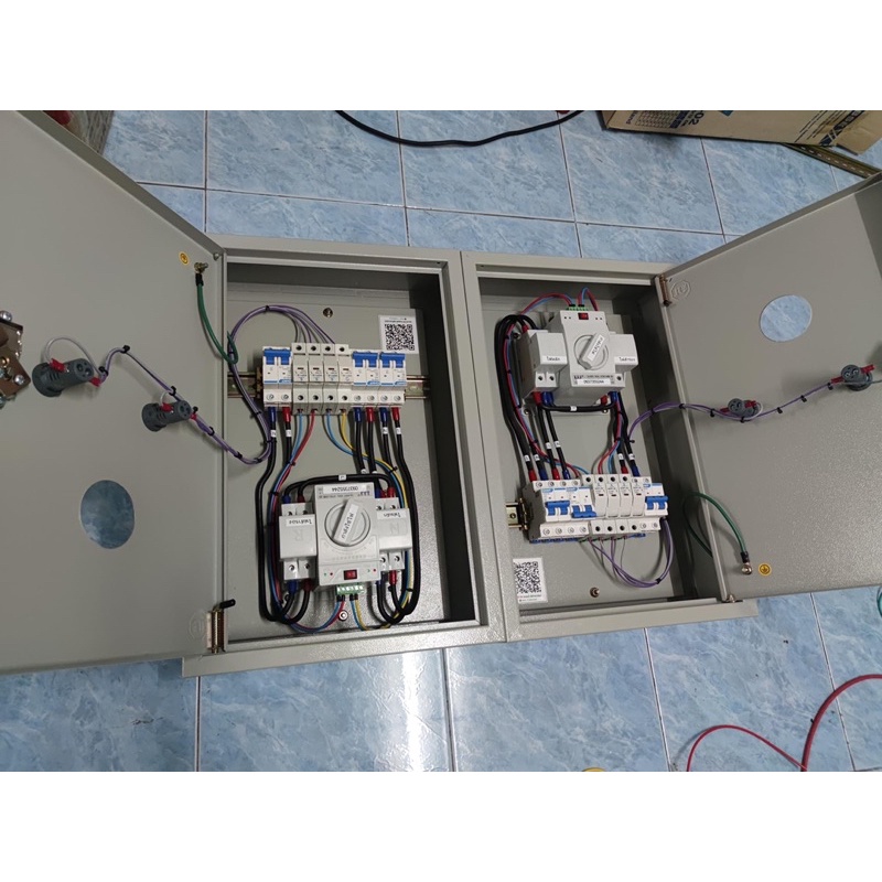 ตู้สลับไฟ ATS 2 แหล่งจ่าย ใช้ใด้ทั้งไฟบ้านปกติ และไฟโซล่าเซลล์