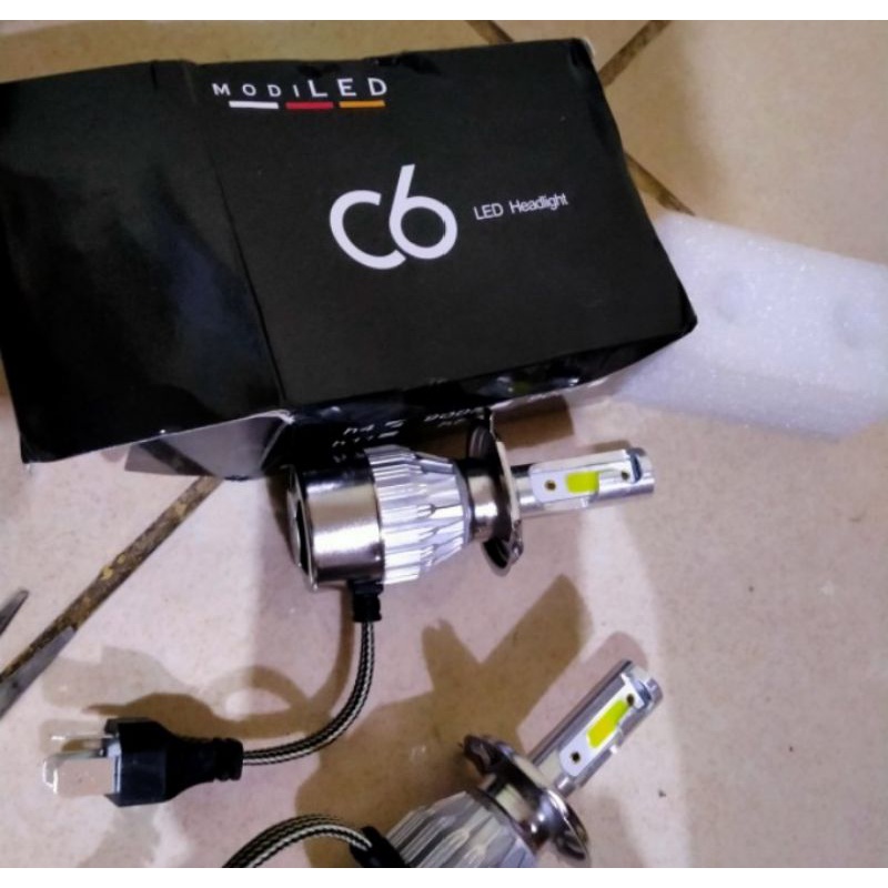 ไฟ LED รถยนต์ H4****