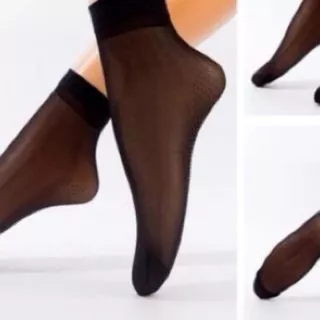 ถูกสุด!!ถุงเท้าเนื้อถุงน่อง มีกันลื่น ชนิดบางใส่สบาย คู่7บาท(最薄丝袜）