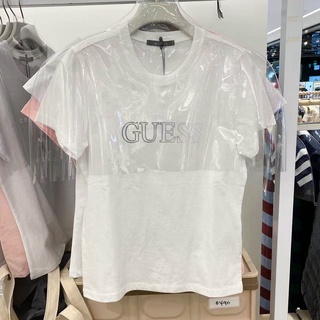 Guess เสื้อยืดลําลอง แขนสั้น คอกลม พิมพ์ลายโลโก้ตัวอักษร ไล่โทนสี เข้ากับทุกการแต่งกาย สําหรับสตรี