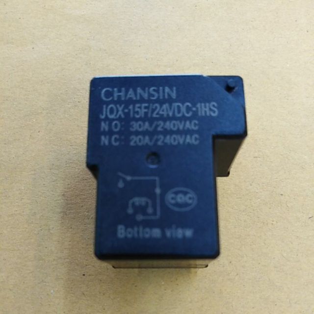 รีเลย์​ JQX-15F​ /24VDC​ 4PIN​ดำ(14)