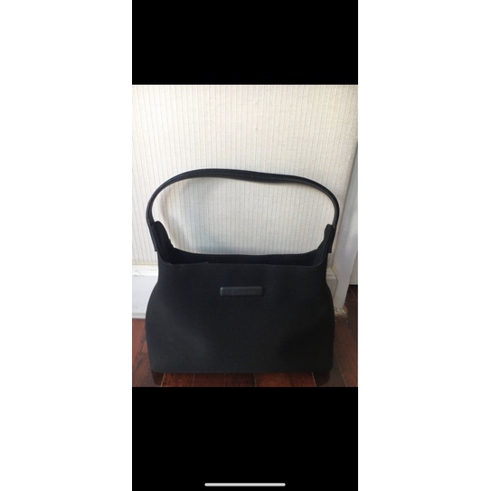 กระเป๋าสะพาย Calvin Klein สีดำ