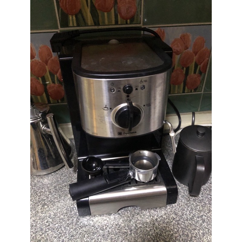 เครื่องชงกาแฟ รุ่น CM5000B duchess มือสอง สภาพดี ขายต่อเพราะไม่ได้ใช้งาน สภาพ 80%