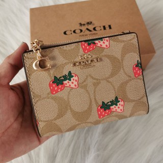 Coach Snap Card Case SIG STRWBRY (91199) ของแท้💯