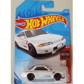 Hotwheels  nissan skyline gt-r r32