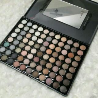 พาเลท อายแชโดว์ 88 สี โทนน้ำตาล
