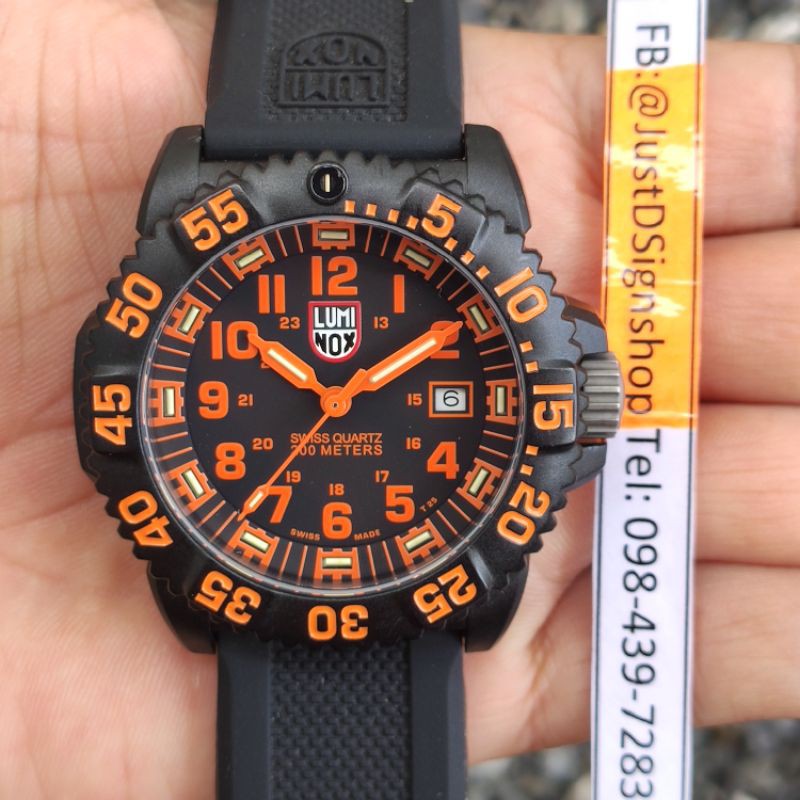 Luminox 3059 สีส้ม มือสอง