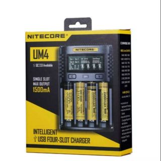 NITECORE UM4 LCD หน้าจอ แสดงผล ลิเธียม แบตเตอรี่ ชาร์จ 4-Slots ชาร์จ USB สมาร์ทอย่าง