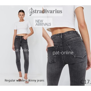 NEW  ยีนส์Stradivarius Regular waisted skinny jeans