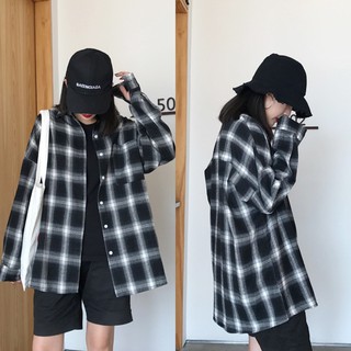Korean🧧 เสื้อเชิ้ต คอปกแขนยาว แต่งลายสก็อตใหญ่ ใส่เป็นเสื้อคลุมได้ ใส่สบาย
