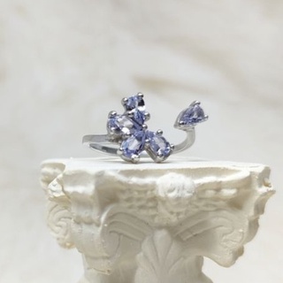 Violet flower platinum plated silver ring แหวนเงินแท้ ชุบแพลตินัม รูปกลีบดอกไม้ม่วง พลอยธรรมชาติ ทันซาไนท์ Tanzanite