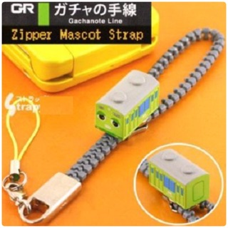 แท้ 100% จากญี่ปุ่น พวงกุญแจ สายเชือก กาจาปิน Gachapin Zipper Train Cell Phone Strap