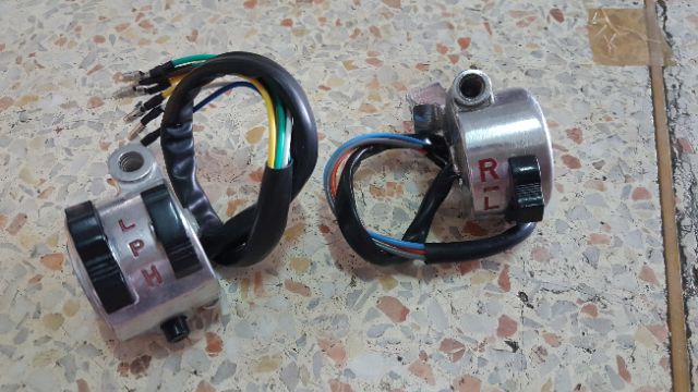 สวิทช์แฮนด์ C50 C65 แบบมีรูกระจก