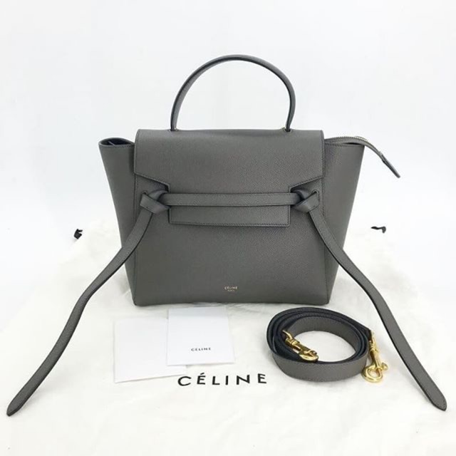 Very new Celine belt bag micro ปี17 สีเทา สีเดียวกับคุณอั้ม สภาพสวย ใหม่กริบ 95% หนังแข็ง ขอบมุมไม่ถลอก