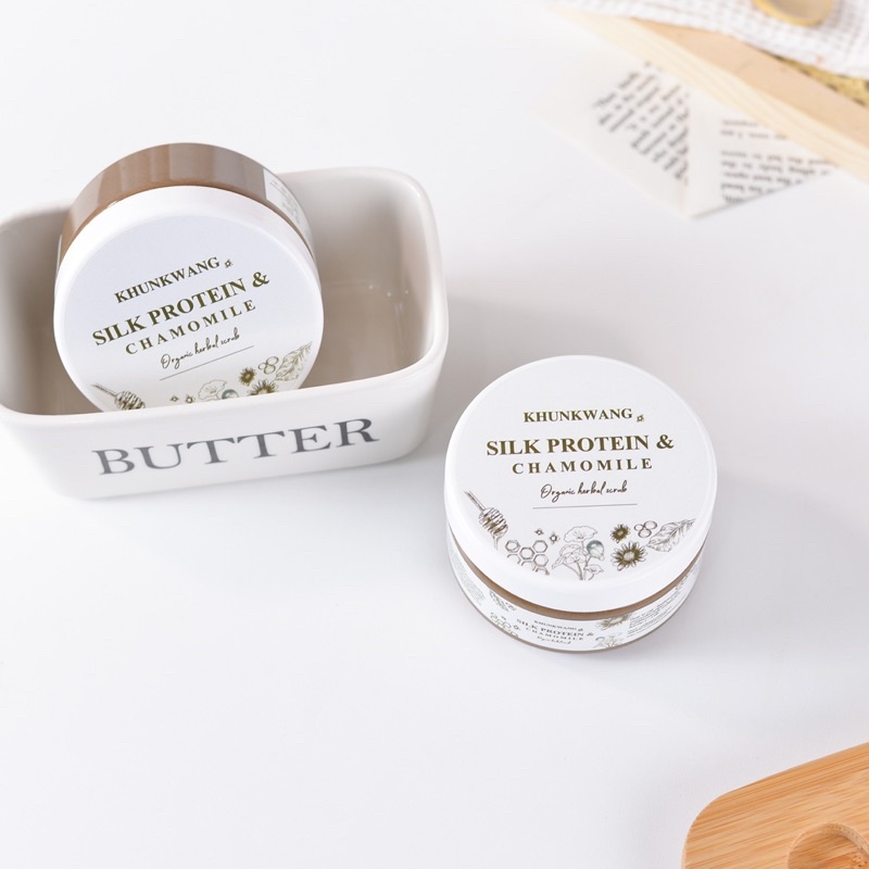 สครับโปรตีนไหม Silk Protein & Chamomile Organic Herbal Scrub🌼