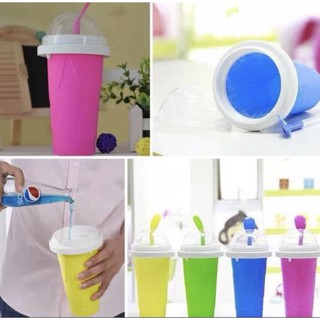 SQUEEZE FROZEN MAGIC CUP แก้วทำเครื่องดื่มสเลอปี้แบบบีบ