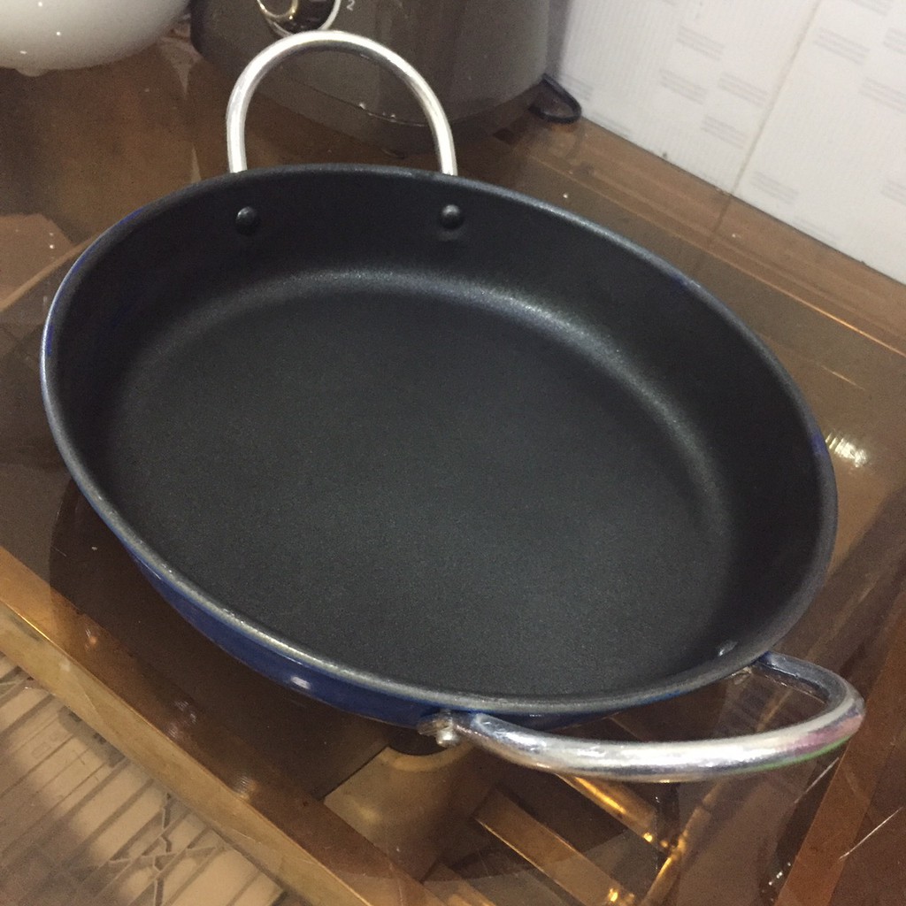 [REAL IMAGE - CAN BE USED ON INDICATION KITCHEN] กระทะ 2 หูไม่ติด 24 ซม., THAIGIA กระทะก้นแบนกันลื่น