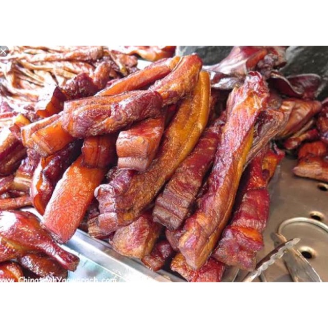 หมูสามชั้นรมควัน1ชิ้นประมาณ 300-400 กรัม- W135