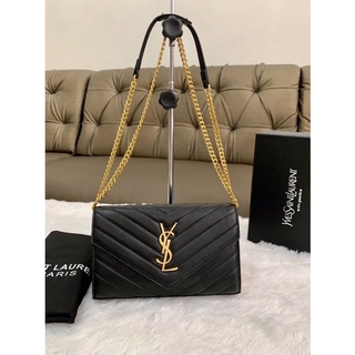 กระเป๋า YVES SAINT LAURENT