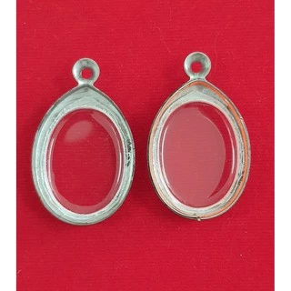 กรอบพระแสตนเลสใส่เหรียญรูปไข่ (วงรี) แบบมีหู และไม่มีหู กรอบหน้าเรียบเงา พร้อมห่วงแสตนเลสและแผ่นโฟมแถมฟรี