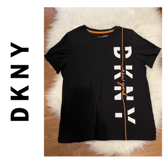 แท้ 💯% Used DKNY sport T-shirt size S เสื้อยืดแบรนด์เนม สีดำ Logo printed ผ้านุ่มใส่สบาย สภาพดี