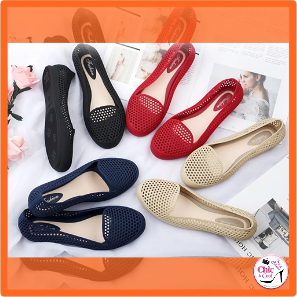 🅲🅷🅸🅲&🅲🅾🅾🅻 รองเท้าคัชชู หัวมน ส้นเตี้ย แต่งฉลุ ใส่สบาย แฟชั่น เบอร์ 36-40  มี 4 สี