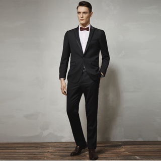 KINGMAN suit for men wool สั่งตัดสูท สูทสั่งตัด ตัดสูท สูทแต่งงาน เจ้าบ่าว สูทชาย สูทหญิง สูท ร้านตัดสูท