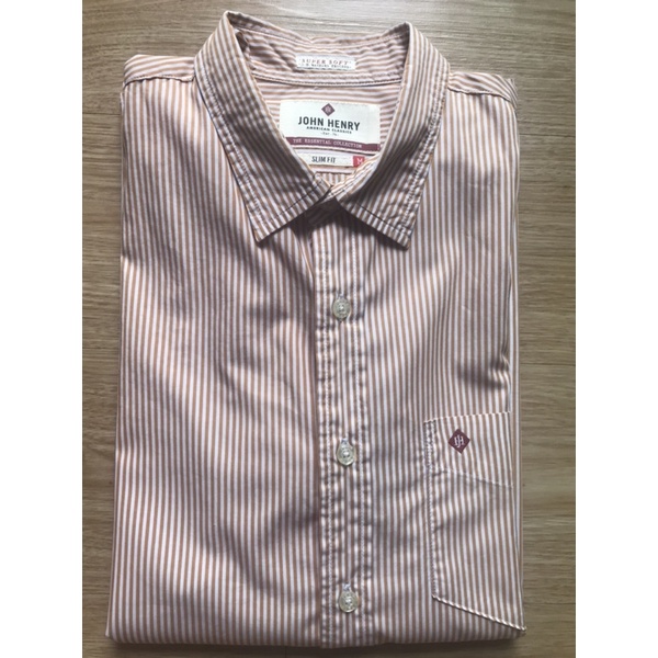 ส่งต่อ เสื้อเชิ๊ต สภาพดี size m ของแท้ สีส้ม john henry