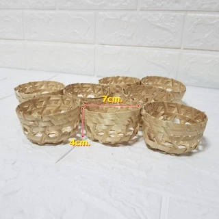 เข่งจิ๋ว ขนาด 7 cm. และ 7.5 cm.ใช้นึ่งก๋วยเตี๋ยวหลอด เข่งรองนึ่งขนมเข่ง และขนมต่างๆ (25ใบ/แพ็ค)