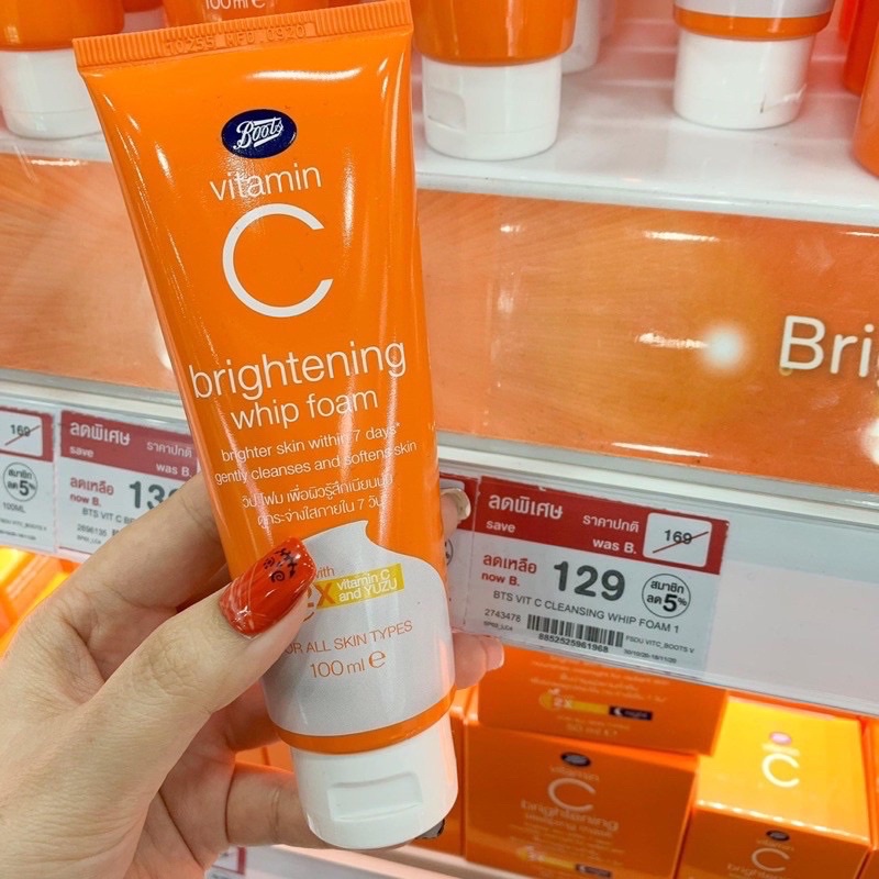 ใหม่ วิปโฟม วิตามินซี Boots Vitamin C Whip Foam วิป โฟม ล้างหน้า ทำความสะอาดล้ำ พร้อมผิวขาวกระจ่างใส