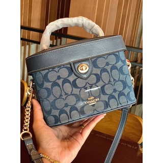 กระเป๋าcoach ทรงกล่อง (c8165) พร้อมส่ง